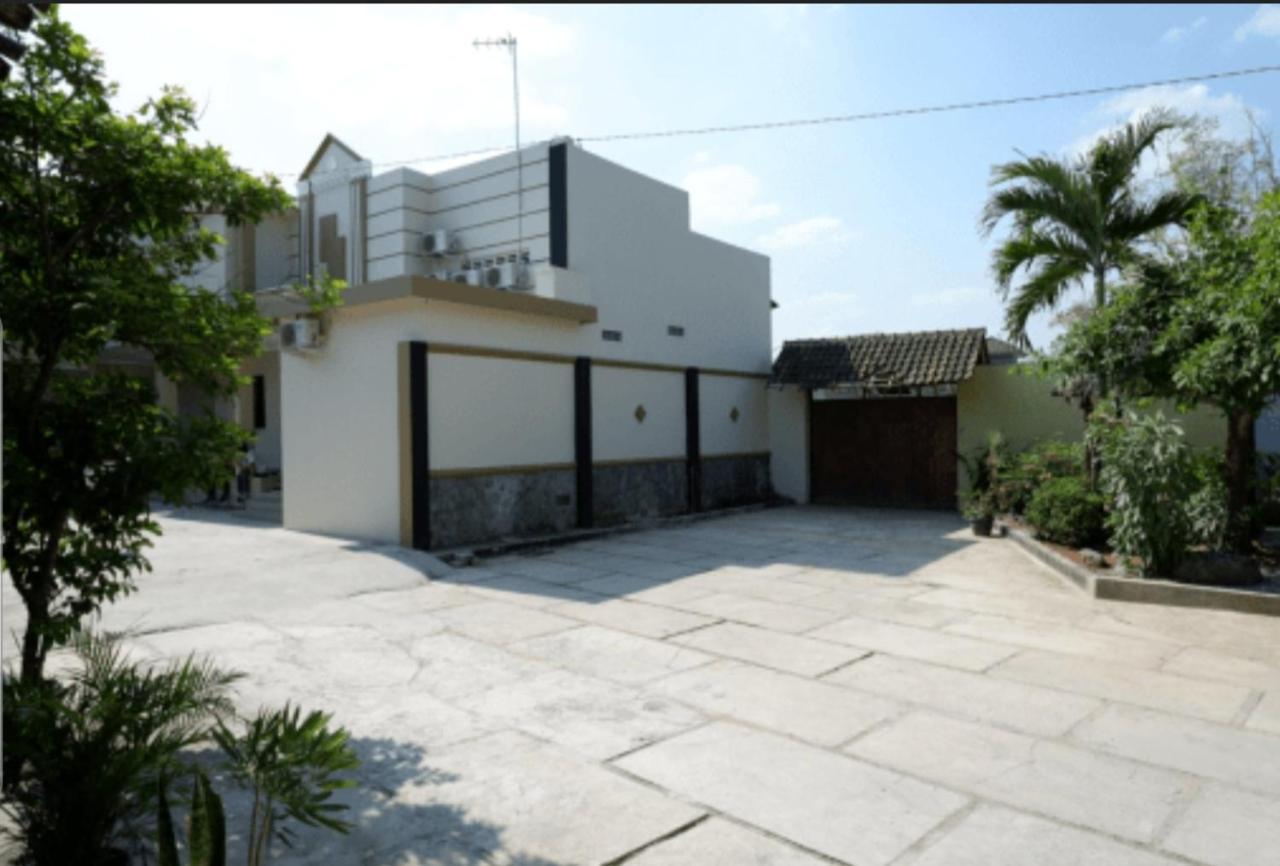 Villetta House Syariah Kudus Экстерьер фото